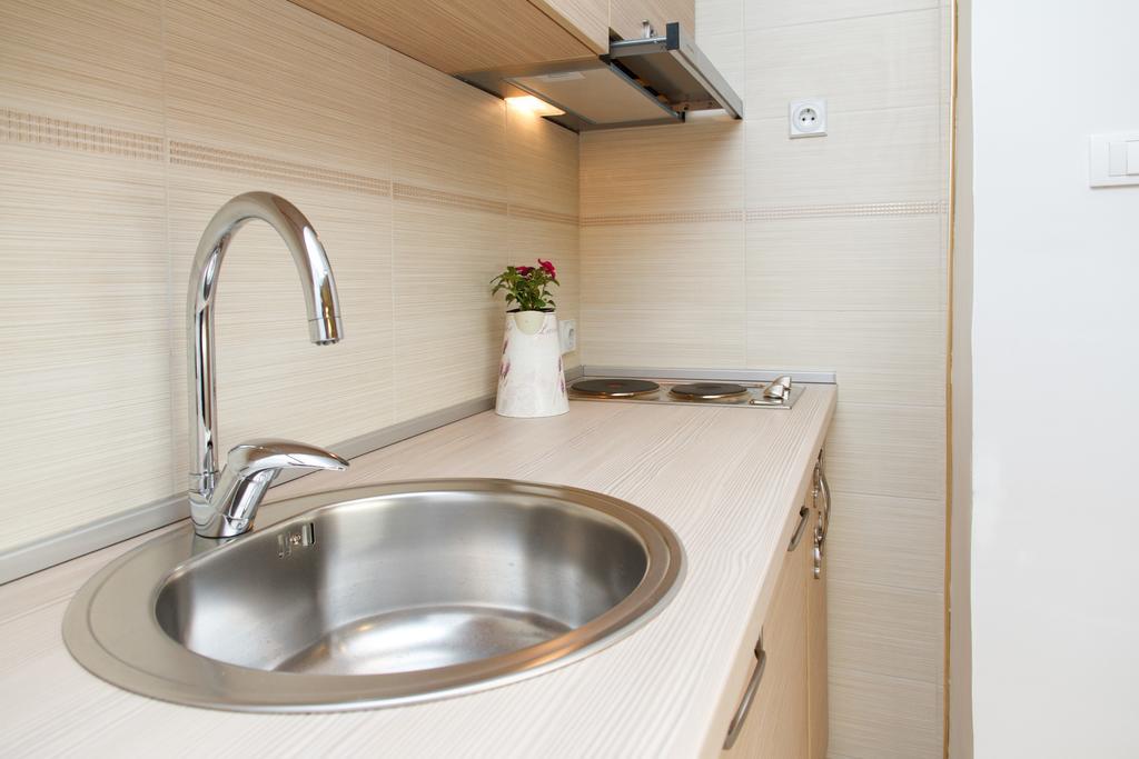 Central Business Apartments Белград Номер фото
